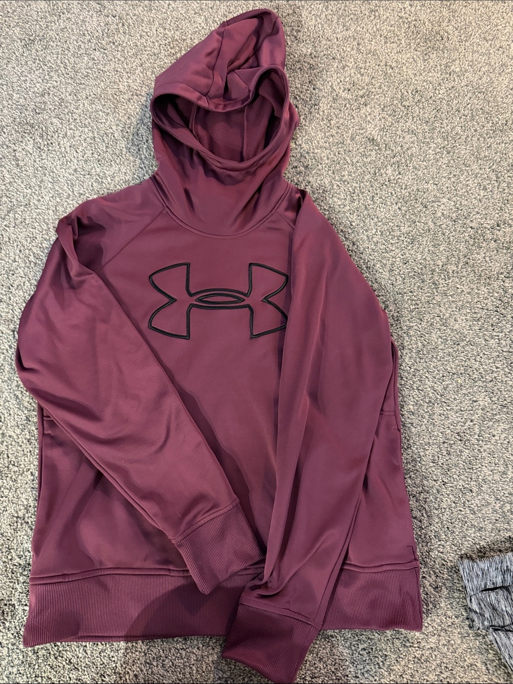 Under Armour women’s Hoodie Sweatshirt